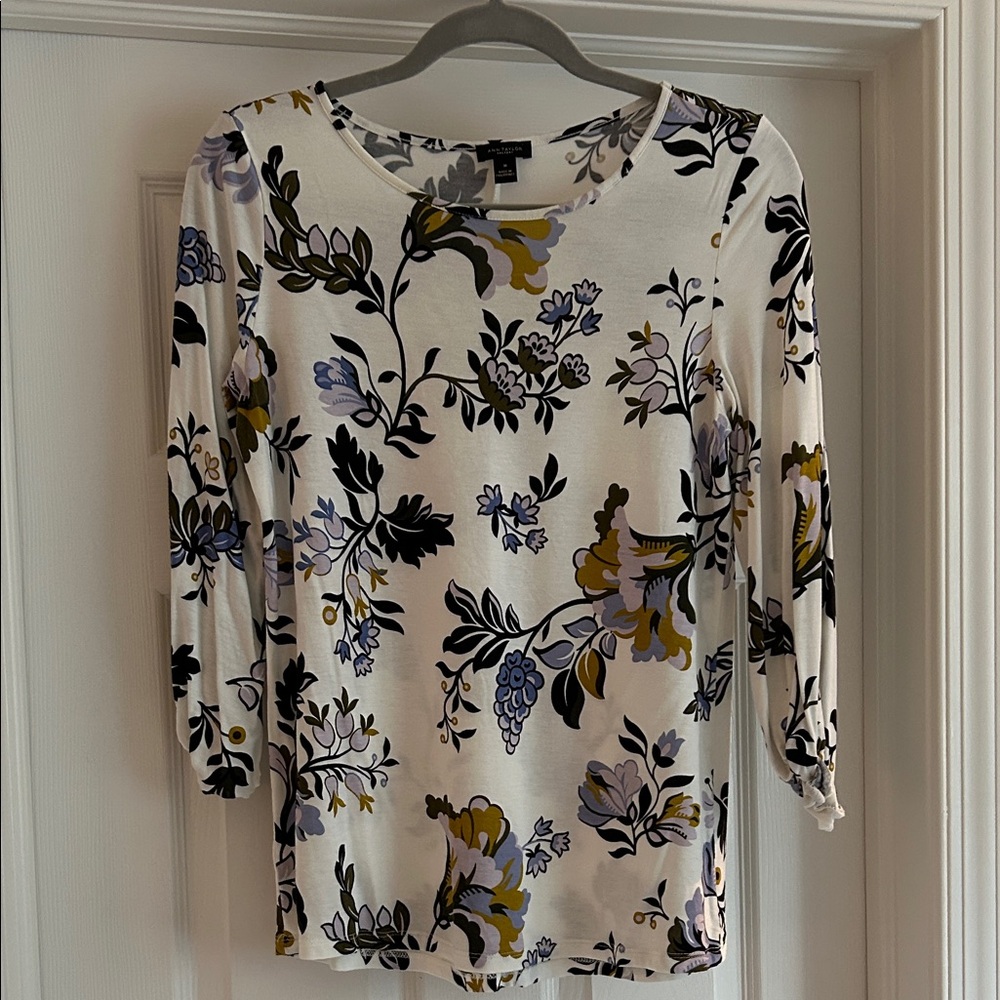 Ann Taylor Ladies White Floral Print 3/4 Sleeve Top